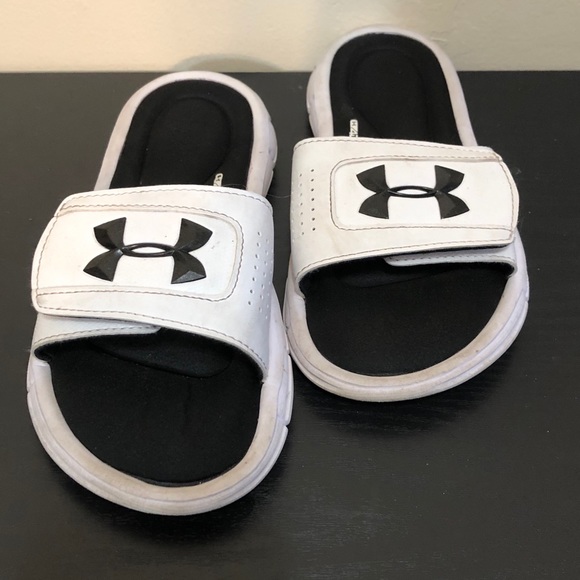 🩴Youth Under Armour Sandals 🩴 - Picture 2 of 6